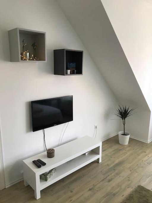 Hangulatos Tarsashazi Apartman Pecs Belvarosaban Luaran gambar