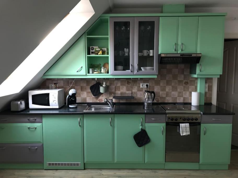 Hangulatos Tarsashazi Apartman Pecs Belvarosaban Luaran gambar